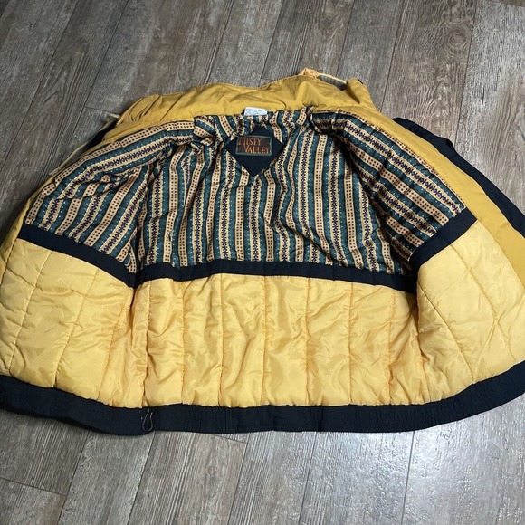 Misty Valley Vintage 80s/90s Abstract Puffer Jacket Women's MEDIUM Black Aztec - Picture 2 of 12